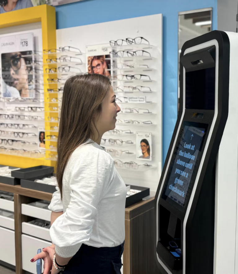 Walmart and Sam´s Club use Eyebot’s technology for eyeglass prescriptions